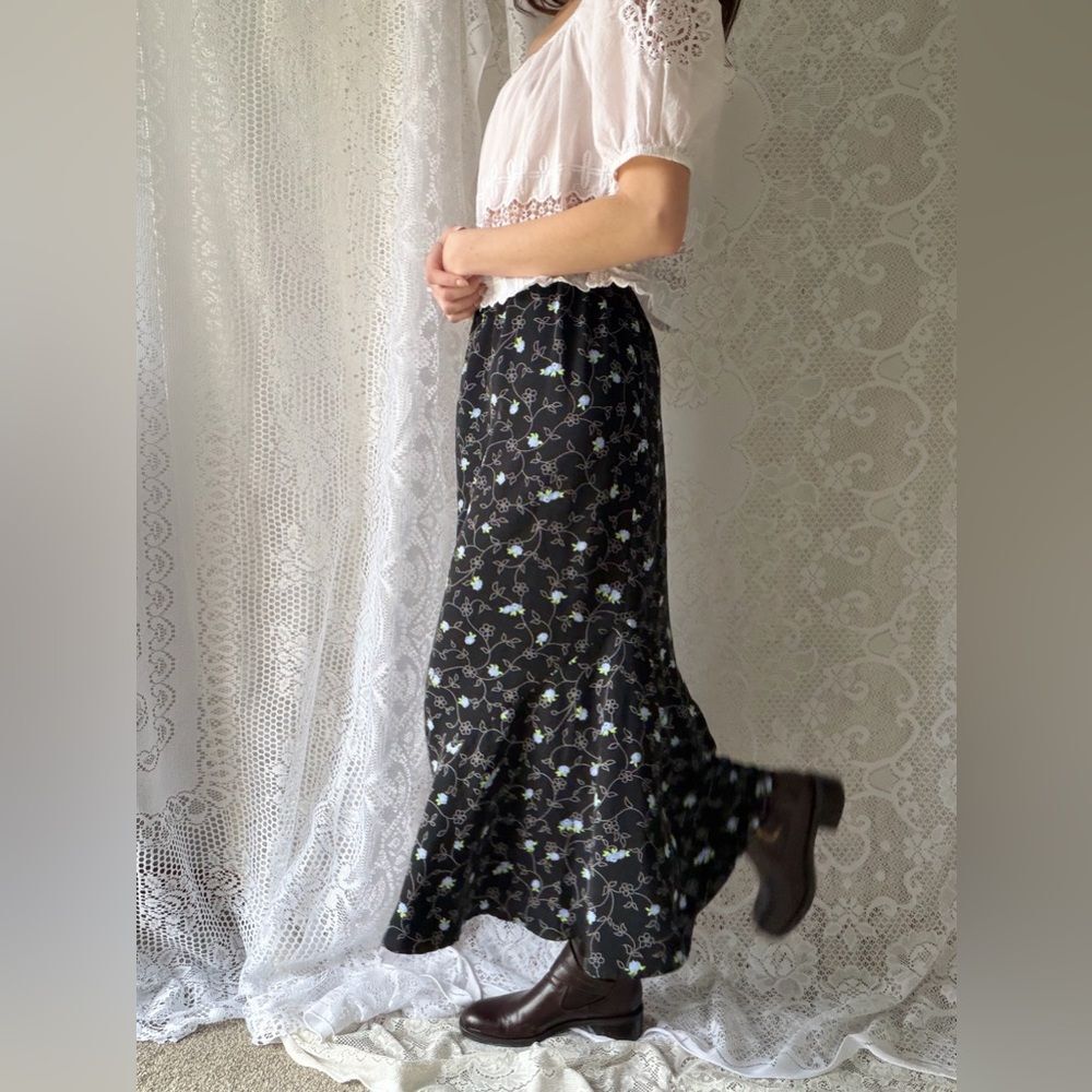 Vintage Sag Harbor Black Floral Midi Skirt Y2K Cottagecore